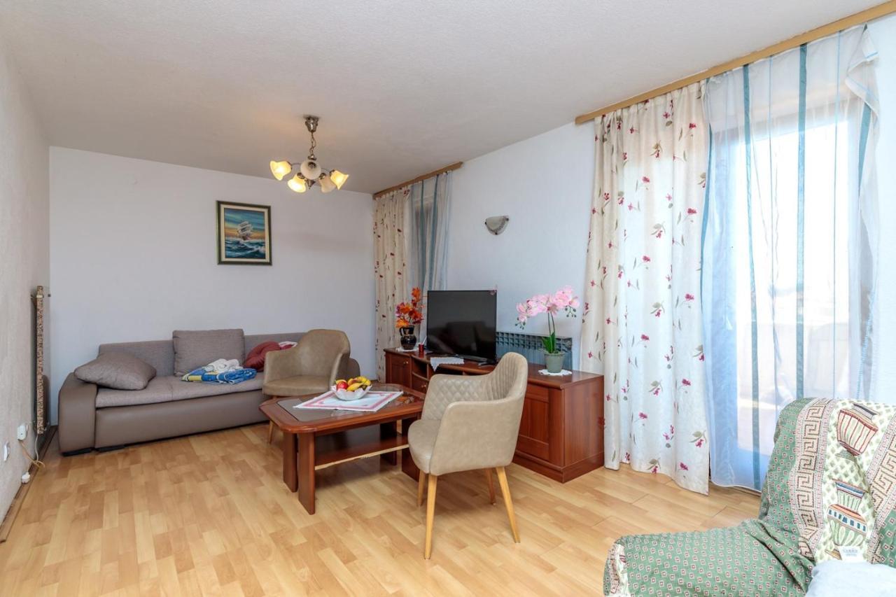 Apartments Volte Rovigno מראה חיצוני תמונה