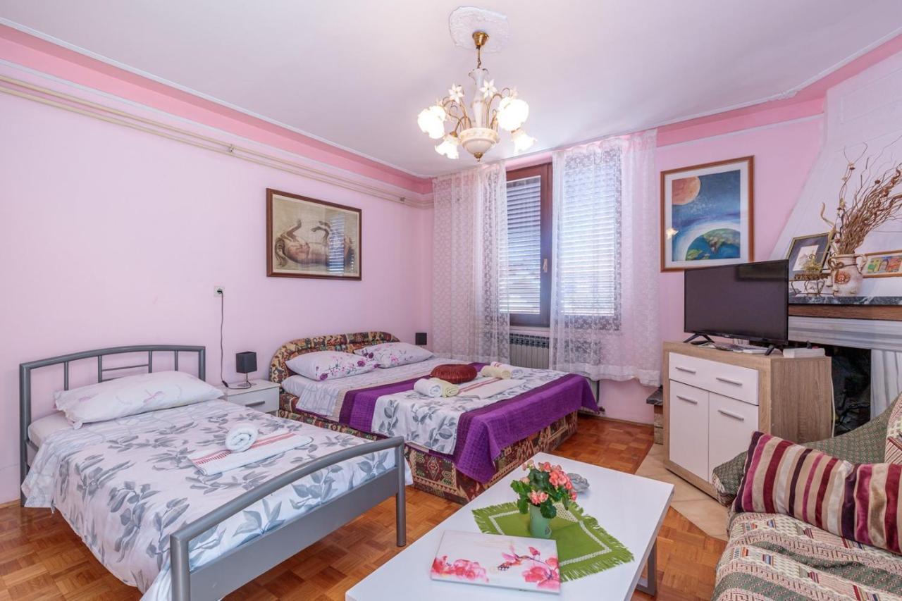 Apartments Volte Rovigno מראה חיצוני תמונה